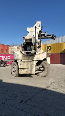 Reach stacker Terex TFC45
