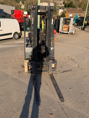 Chariot élévateur électrique Doosan B18T-7