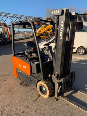 Chariot élévateur électrique Doosan B18T-7