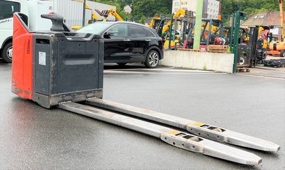 Transpalette porté debout Fenwick Linde T24SP - 3