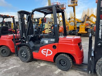 Chariot élévateur diesel EP Equipment CPCD30T8 - 2