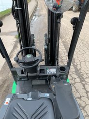 Chariot élévateur électrique CESAB B320II - 15