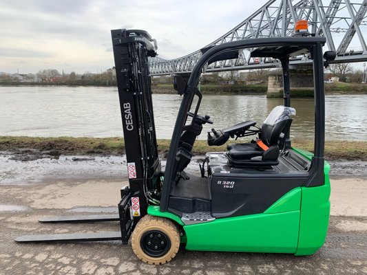 Chariot élévateur électrique CESAB B320II
