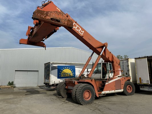 Reach stacker PPM SUPERSTACKER