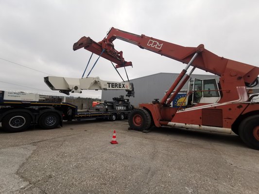 Reach stacker PPM SUPERSTACKER