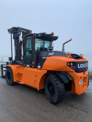 Chariot élévateur diesel Doosan D160S-9
