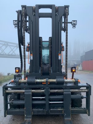 Chariot élévateur diesel Doosan D160S-9