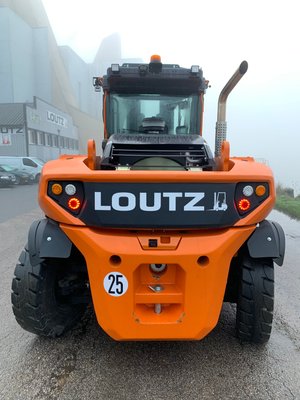 Chariot élévateur diesel Doosan D160S-9