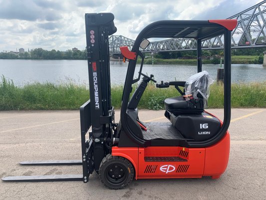 Chariot élévateur électrique EP TDL161
