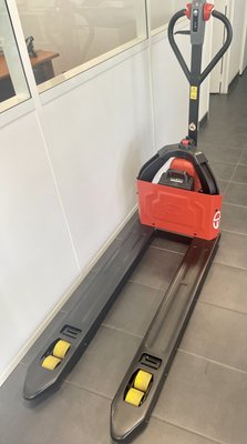 Transpalette électrique EP Equipment EPT12EZ