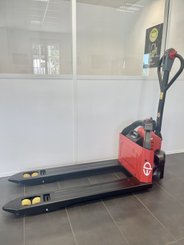 Transpalette électrique EP Equipment EPT12EZ - 1