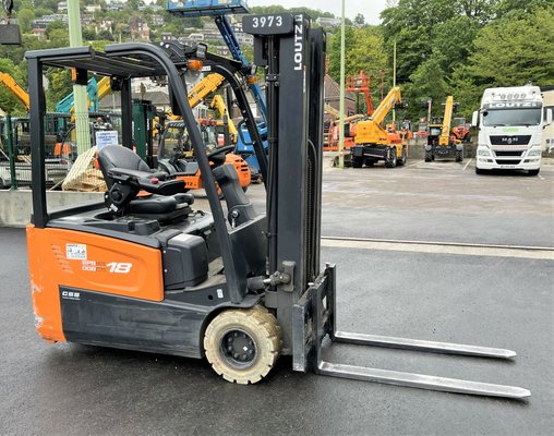 Chariot élévateur électrique Doosan B18T-7