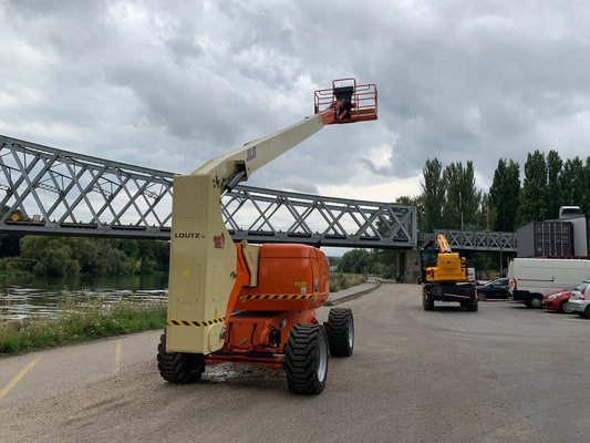 Nacelle articulée JLG 800AJ