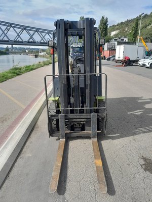 Chariot élévateur gaz Clark GTS 25 L