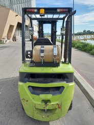 Chariot élévateur gaz Clark GTS 25 L - 4