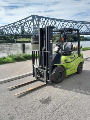 Chariot élévateur gaz Clark GTS 25 L