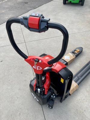 Transpalette électrique EP Equipment F4