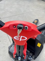 Transpalette électrique EP Equipment F4 - 7