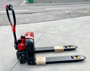 Transpalette électrique EP Equipment F4 - 1