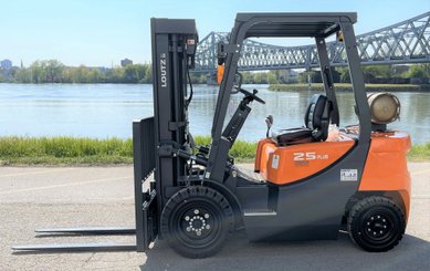 Chariot élévateur gaz Doosan G25GP - 1