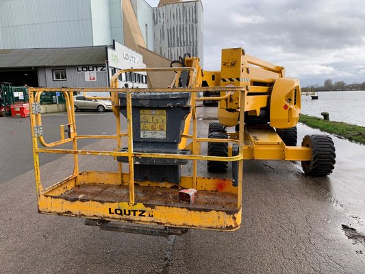 Nacelle articulée JLG 450AJ