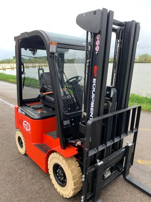 Chariot élévateur électrique EP Equipment EFL181