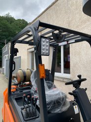 Chariot élévateur gaz Doosan G25NXP - 8