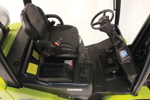 Chariot élévateur diesel Clark S35D