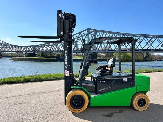 Chariot élévateur électrique CESAB B650