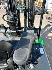 Chariot élévateur électrique CESAB B650 - 17