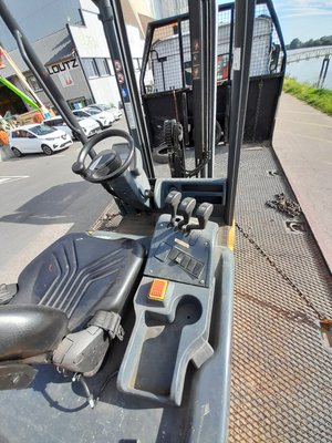 Chariot élévateur électrique Jungheinrich EFG115