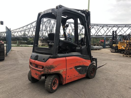 Chariot élévateur électrique Fenwick Linde E16P-02