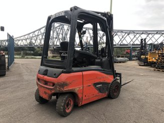 Chariot élévateur électrique Fenwick Linde E16P-02 - 1