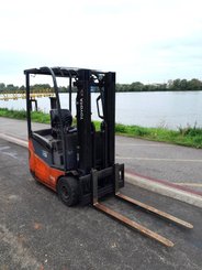 Chariot élévateur Toyota 7FBE5T 15 - 11
