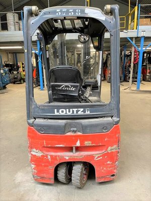 Chariot élévateur électrique Linde E16-01