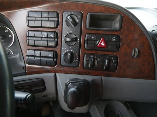 Tracteur Routier Mercedes-Benz ACTROS 2041