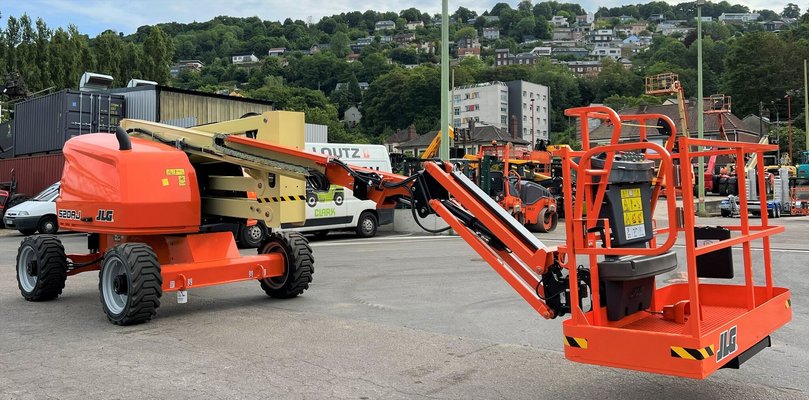 Nacelle articulée JLG 520AJ