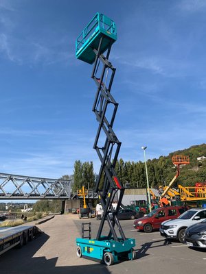 Nacelle ciseaux électrique Sunward SWSL1212DC