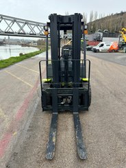 Chariot élévateur diesel Clark S30D - 8