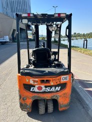 Chariot élévateur électrique Doosan B18T-7 - 5