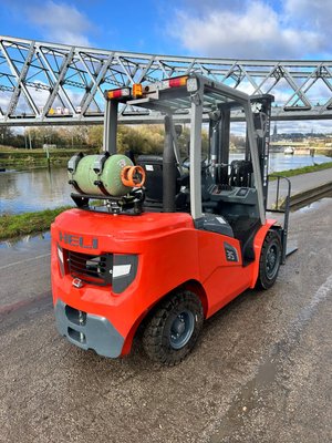 Chariot élévateur gaz Heli CPYD35-KU1HG3