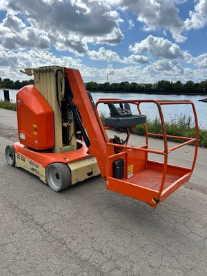 Nacelle à mât vertical JLG Toucan 12E+