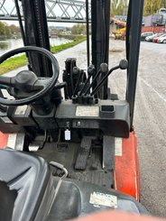 Chariot élévateur gaz Toyota 42-7FGF25 - 17