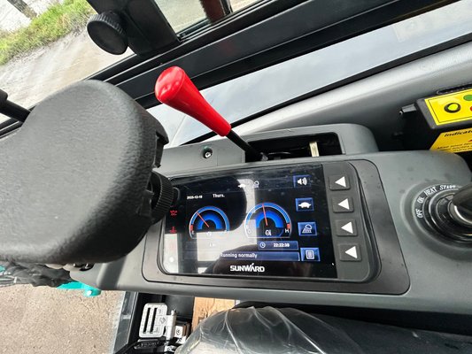 Mini pelle sur chenilles Sunward SWE25UF