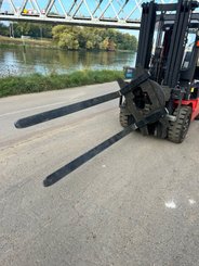 Chariot élévateur électrique EP Equipment EFL352 - 13