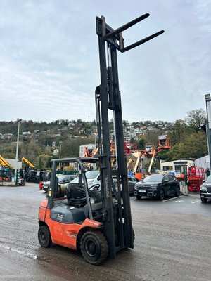 Chariot élévateur gaz Toyota 42-7FGF25