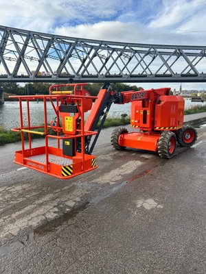 Nacelle articulée diesel Dingli BA12RT