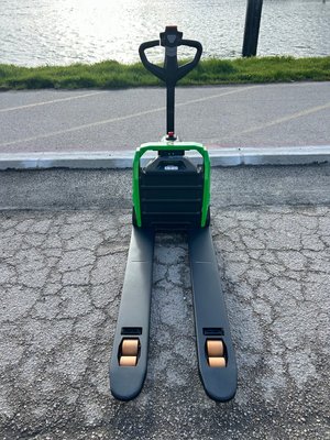 Transpalette électrique CESAB PO15i