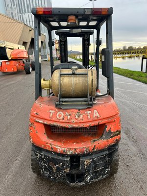 Chariot élévateur gaz Toyota 42-7FGF25