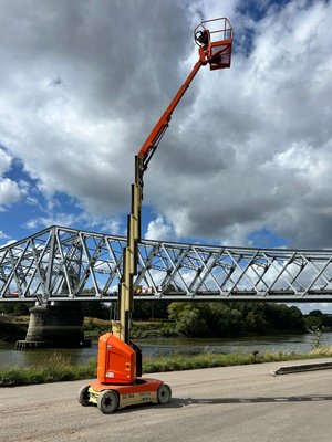 Nacelle à mât vertical JLG Toucan 12E+
